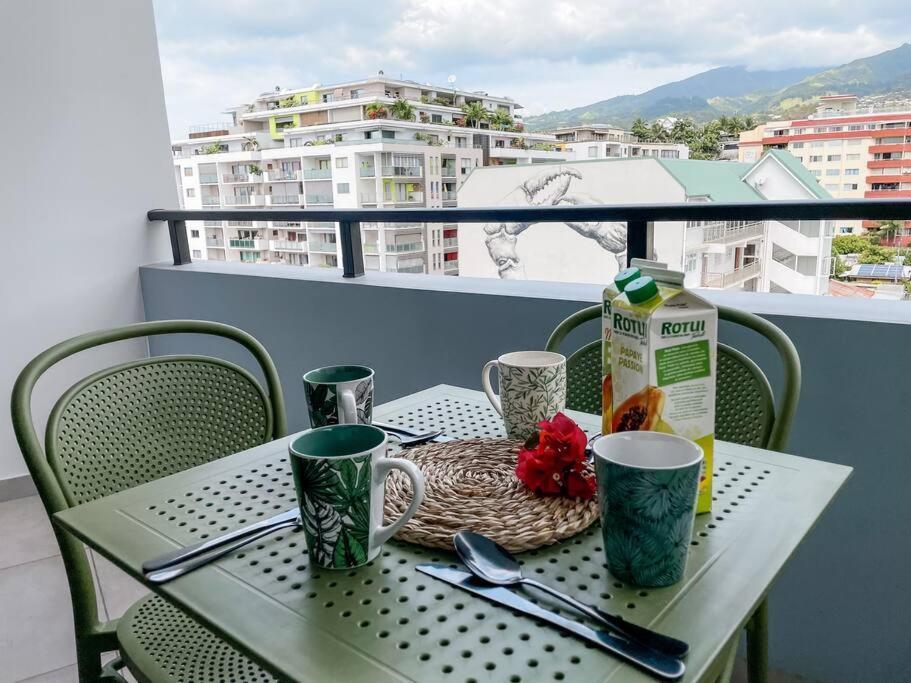 Kooka Nui Lodge - Free Wifi & Parking Папеете Екстериор снимка